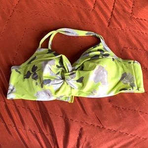 Athleta Gardenia Twist Up Bikini Top 40 B/C NWT